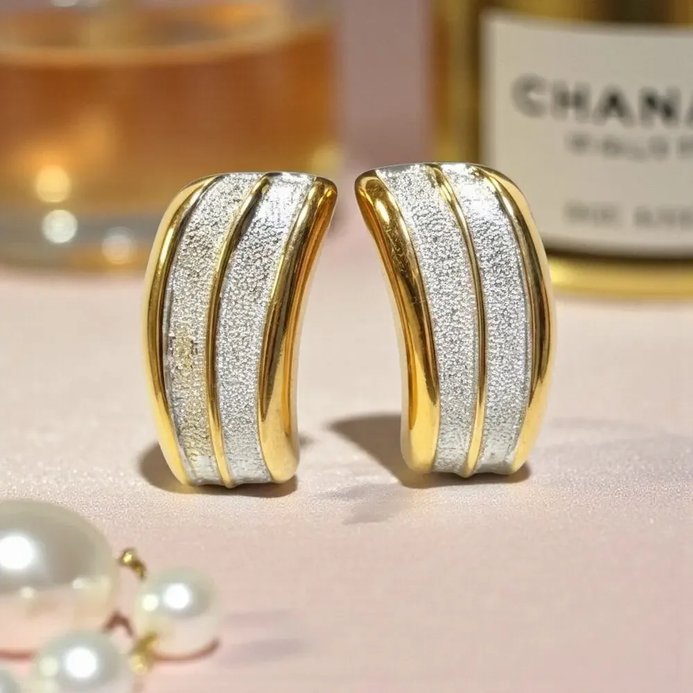 Silver & Gold Sculpted Clip-On Earrings – Vintage-Inspired Two-Tone Glam (1.5") - Picture 1 of 7